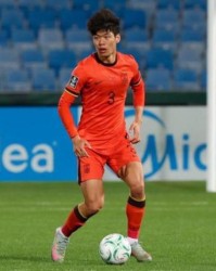 MK体育官方网站-中超转会新消息：泰山、蓉城各添1名猛将，申花队放弃2000万国脚