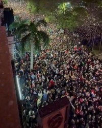 MK体育官方入口-时隔十六年再度晋级世界杯，巴拉圭街头夜晚万人空巷进行庆祝